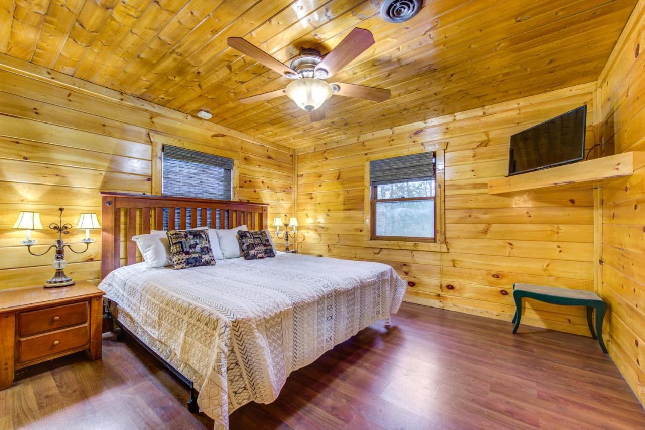 ピジョンフォージ Country Oaks Cabinヴィラ エクステリア 写真